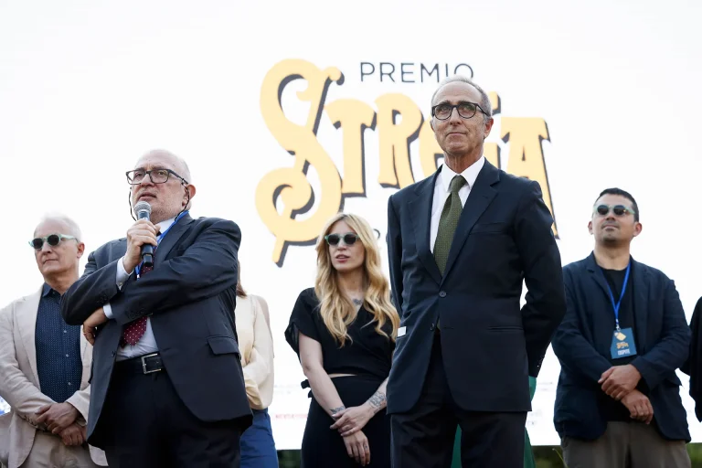 immagine per Benevento 5 giugno 2024: Annuncio finalisti Premio Strega 2024 ©Foto / MUSA