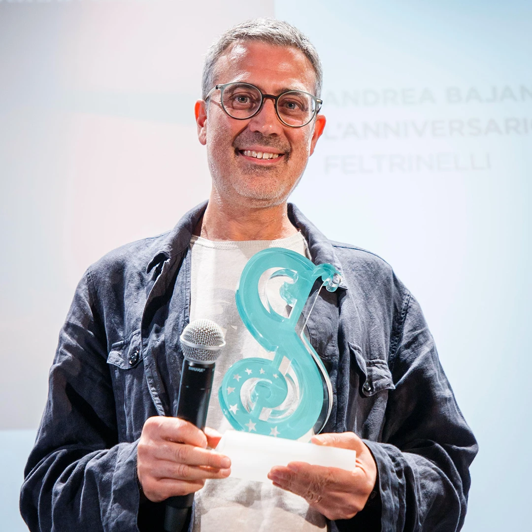 immagine per Andrea Bajani vince la dodicesima edizione del Premio Strega Giovani