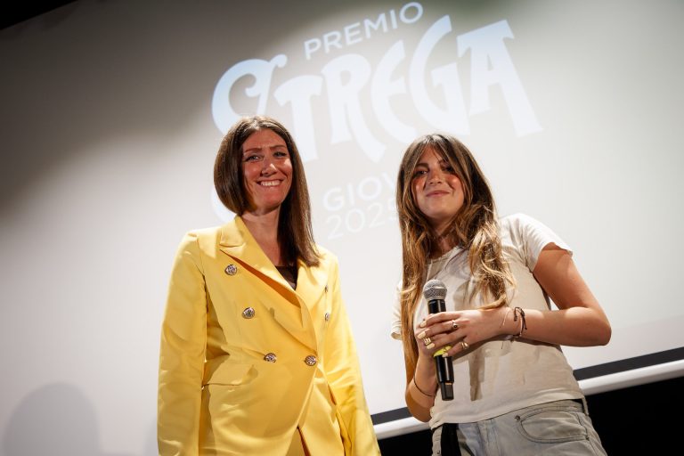 immagine per Cardito, Teatro comunale di Cardito 03 06 25Premio Strega Giovani- Vincitore Andrea Bajani©Pasqualini, Fucilla