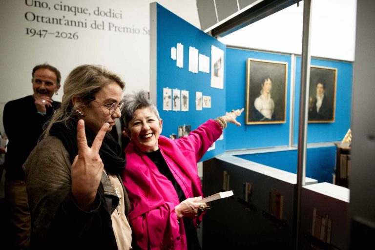 immagine per Roma, Macro 28 04 26 Premio Strega - Uno, cinque, dodici. Ottant’anni del Premio Strega - Opening . A cura di Maria Luisa Frisa e Mario Lupano ©Musacchio, Pasqualini, Fucilla/MUSA