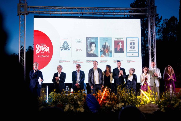 immagine per Annuncio finalisti Premio Strega 2026; credits MUSA, 3 giugno 2026, Teatro Romano di Benevento